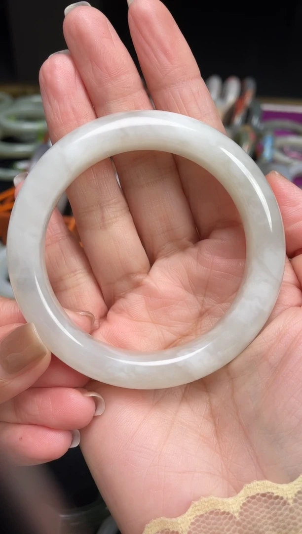 未镶嵌手镯和田玉和田玉青海料手镯56mm