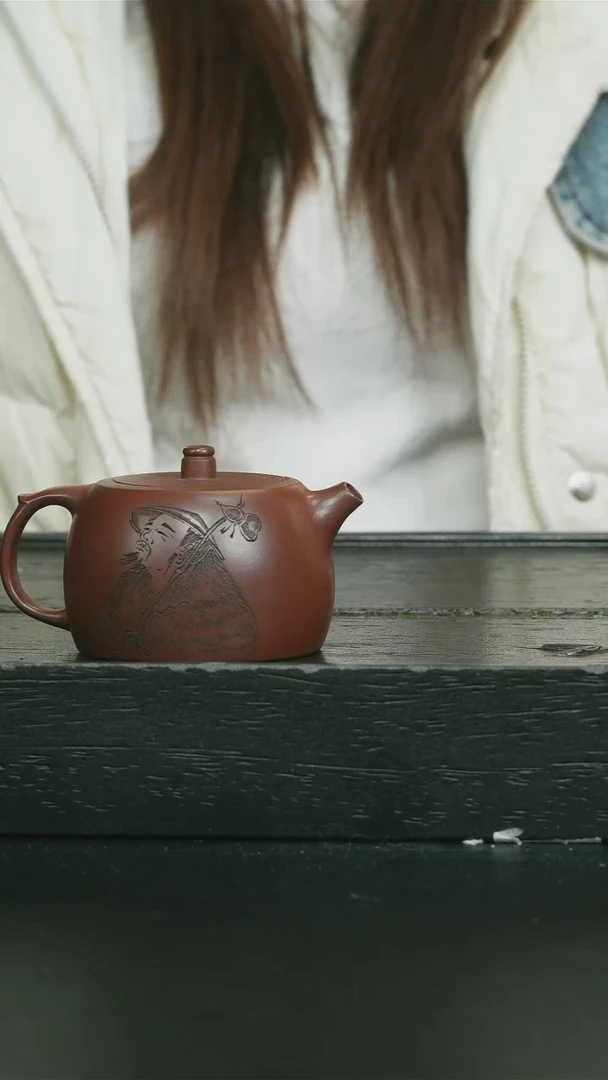 【闪购商品】紫砂茶壶龙血砂刻绘井栏