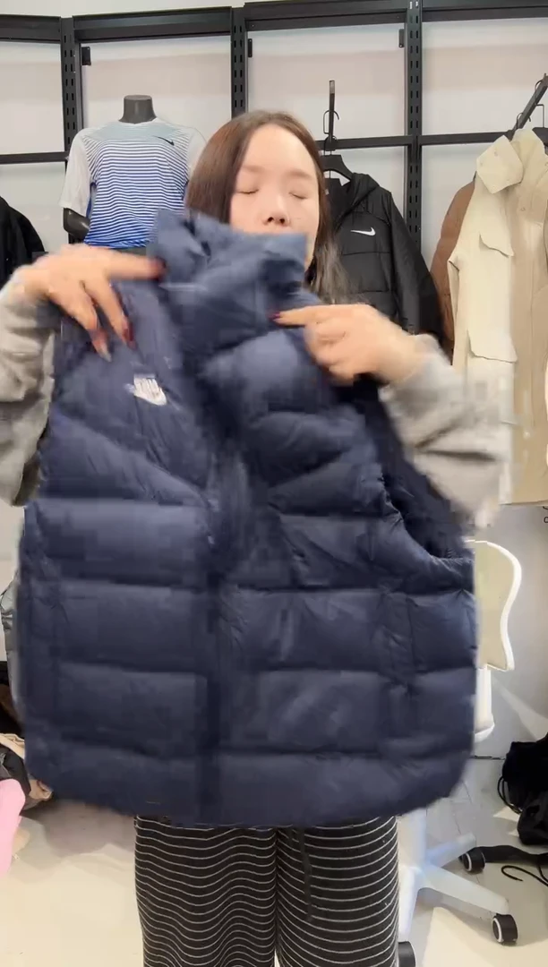 梦****02152闪购编码  运动卫衣裤以直播间过款为准 尺码  ·