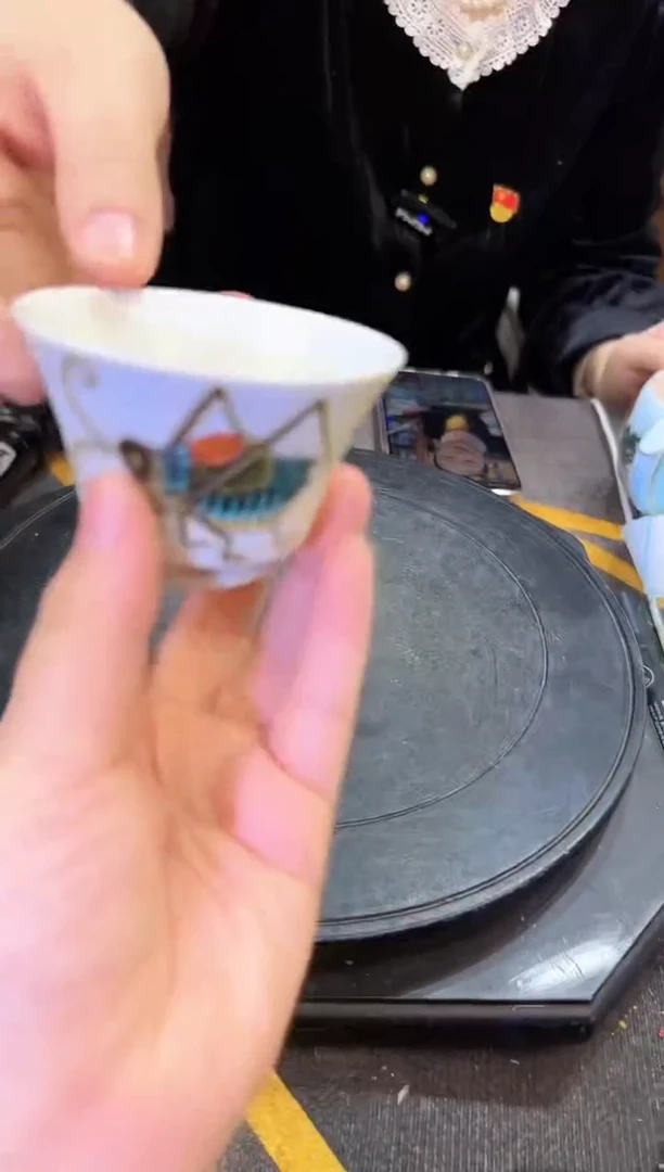 【闪购商品】其他P33景德镇制瓷器一件