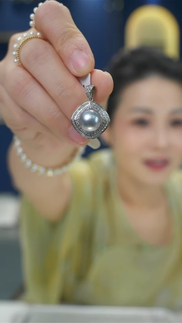 未镶嵌丨海水珍珠铂金灰吊坠@@p0724
