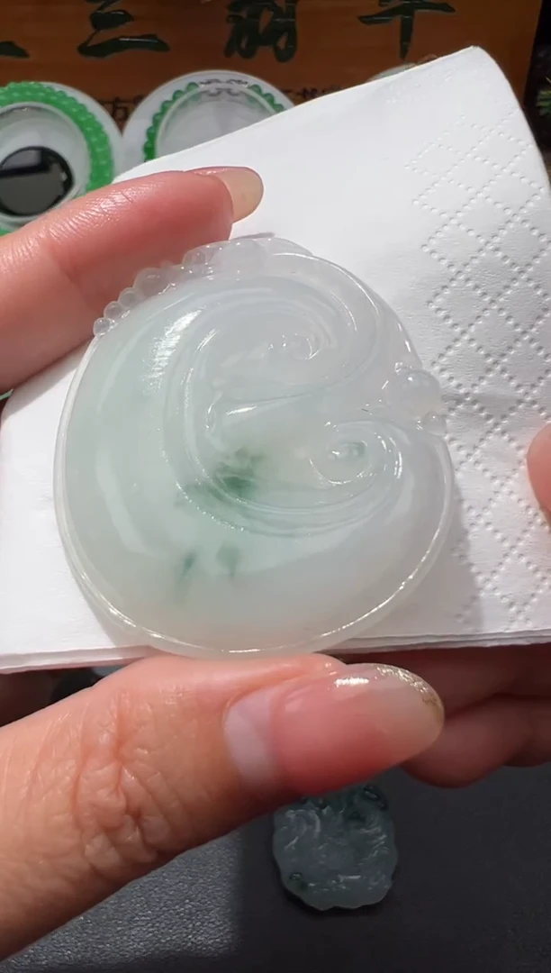 【闪购商品】定制翡翠未镶嵌49.4*41.9*5.7如意