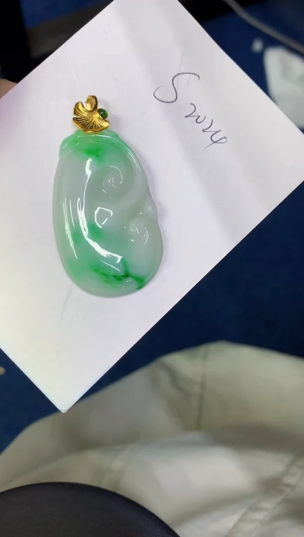颈饰未镶嵌翡翠缅甸天然翡翠A货