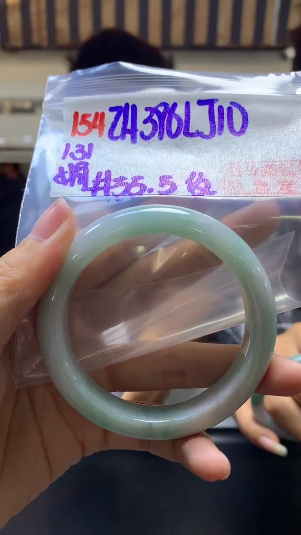 【闪购商品】定制翡翠未镶嵌154手镯55.5纹+396元+拍一发一