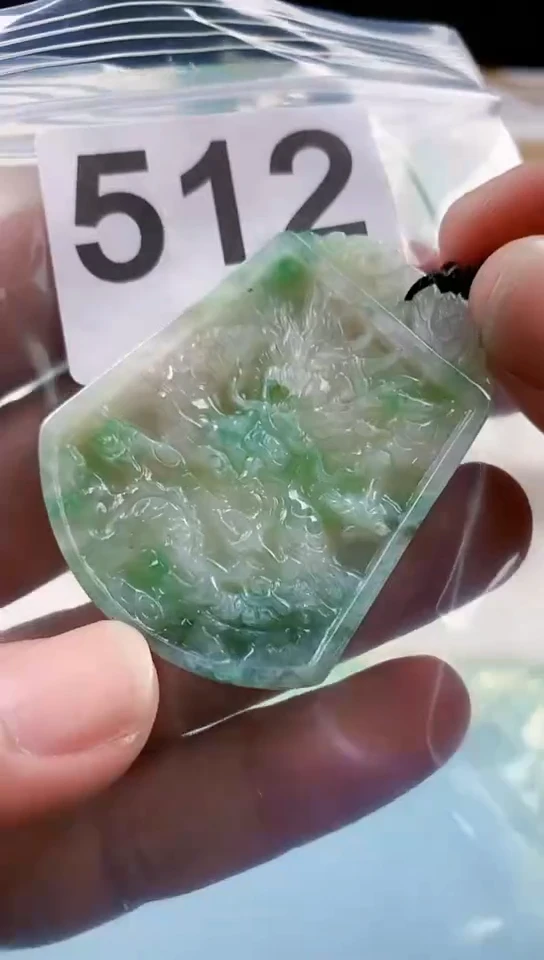 【闪购商品】翡翠颈饰未镶嵌天然翡翠吊坠挂件