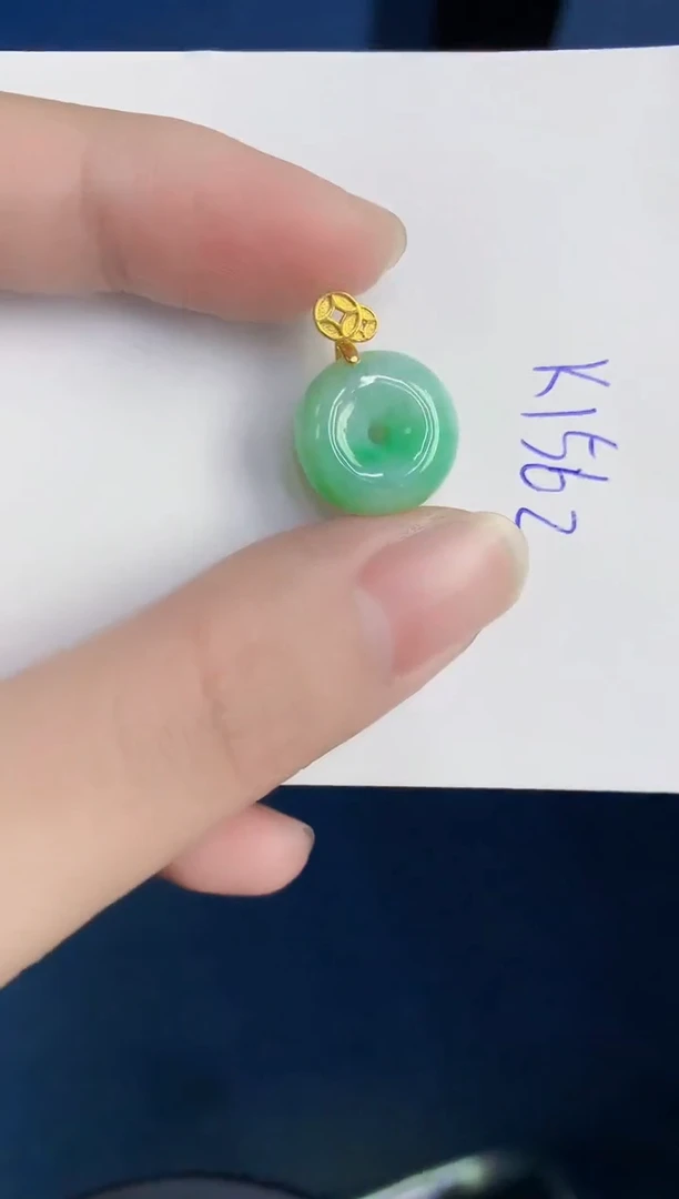 颈饰未镶嵌翡翠天然翡翠缅甸A货