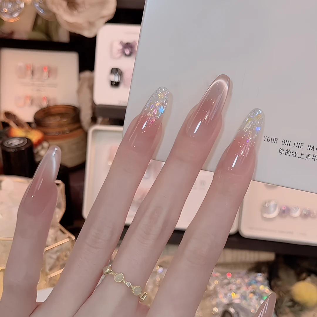 【魔法精灵】裸色纯手工穿戴甲中长款秋冬显白彩色极光猫眼美甲贴片