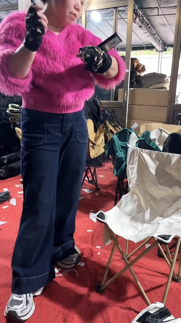 铁中号 折叠靠背 颜色随机
