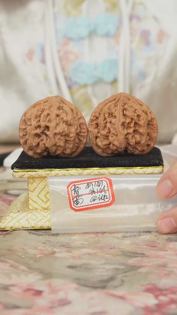 把件文玩核桃非嫁接大粗筋