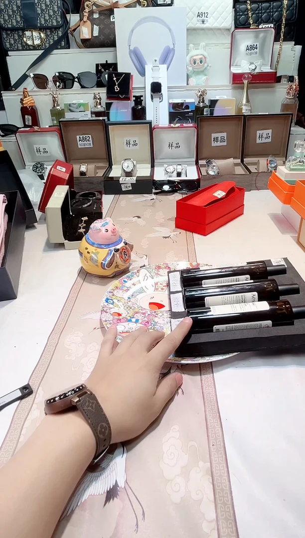 瓷片瓷器 库房到期 全部地板价@@1