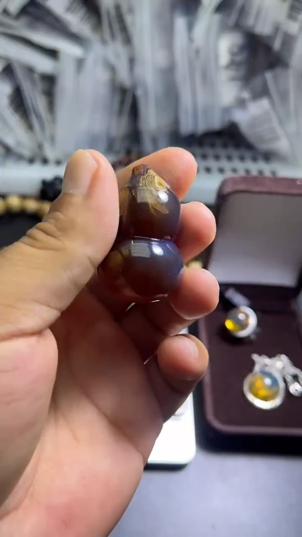 裸石琥珀未镶嵌49