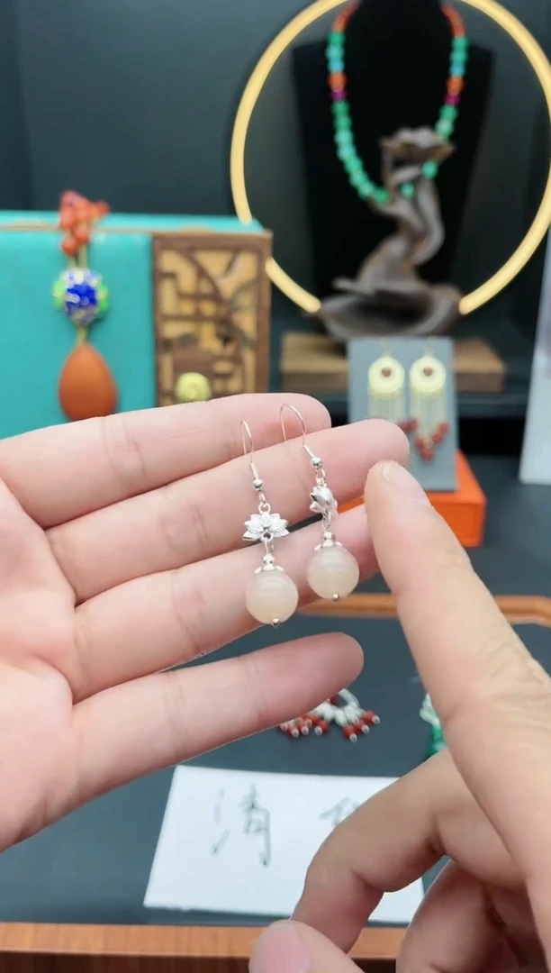 【闪购商品】玛瑙/玉髓耳钉银S925镶嵌324000