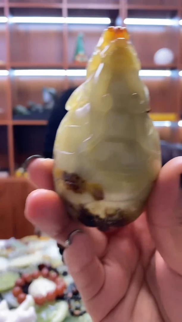 未镶嵌岫玉挂件