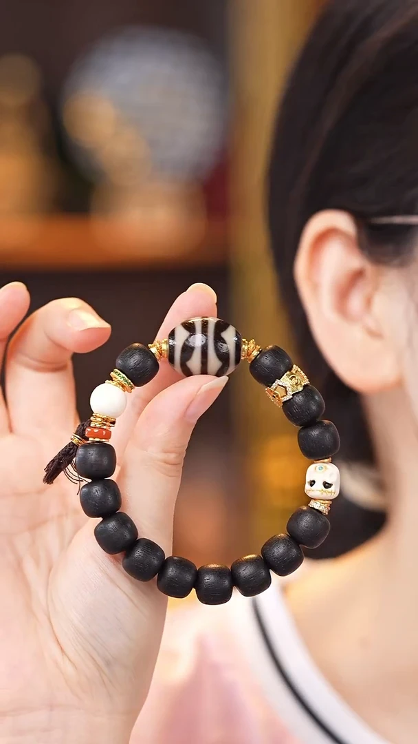 玛瑙/玉髓（覆膜）颈饰未镶嵌双牙手串