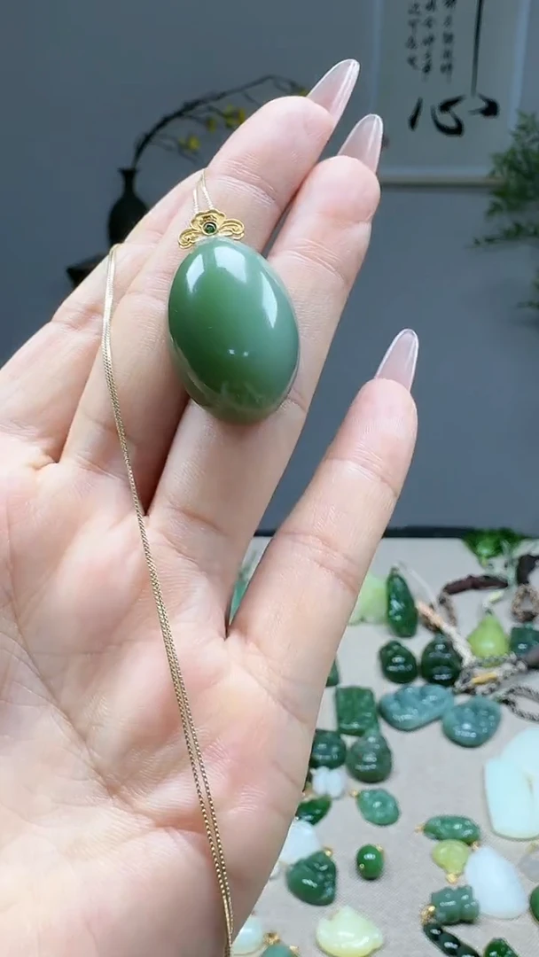 吊坠(不含链)18K金镶嵌和田玉1