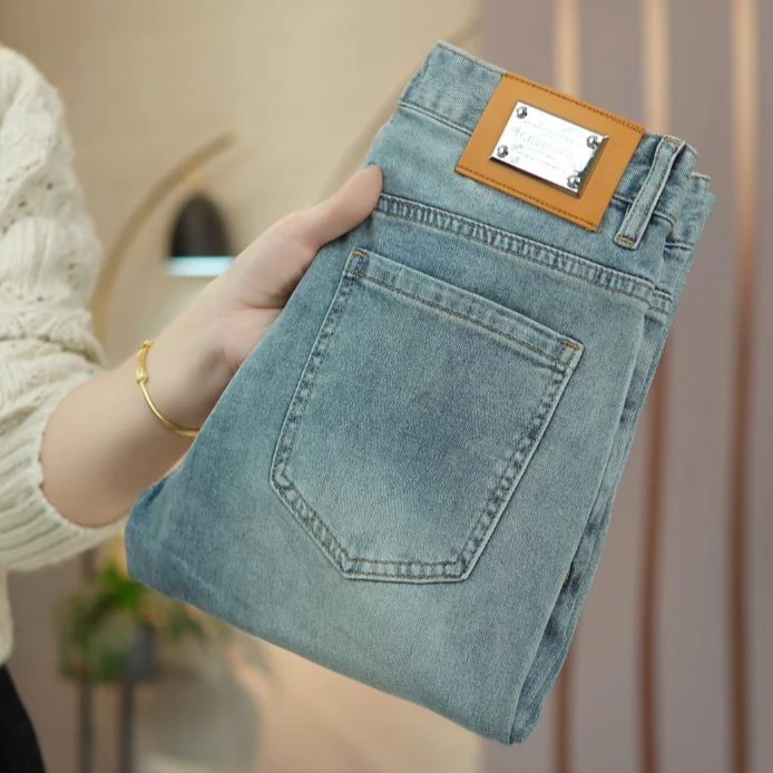 2025春季新款浅蓝色男士修身小直脚牛仔裤潮流百搭裤时尚韩版男裤