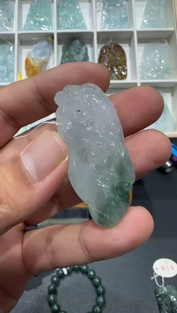 未镶嵌挂件翡翠A货翡翠多样性孤品