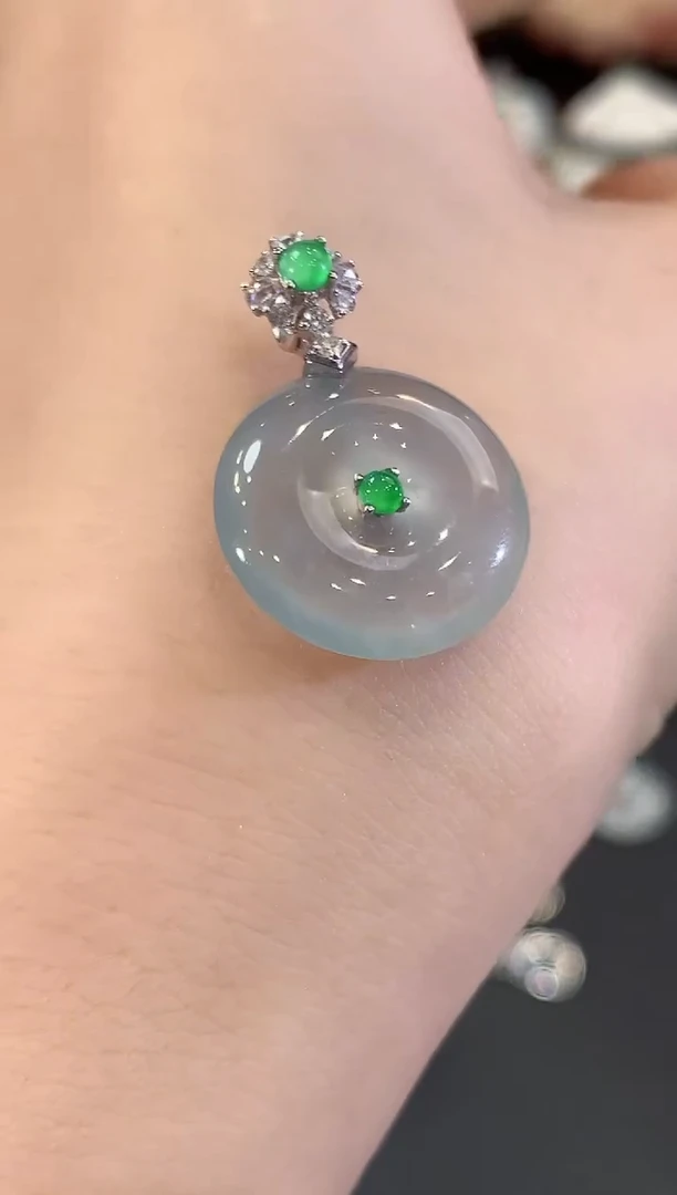 吊坠(不含链)18K金镶嵌翡翠B40