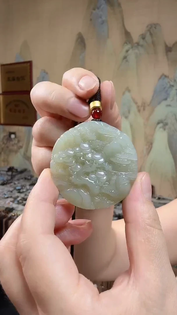 颈饰未镶嵌和田玉.