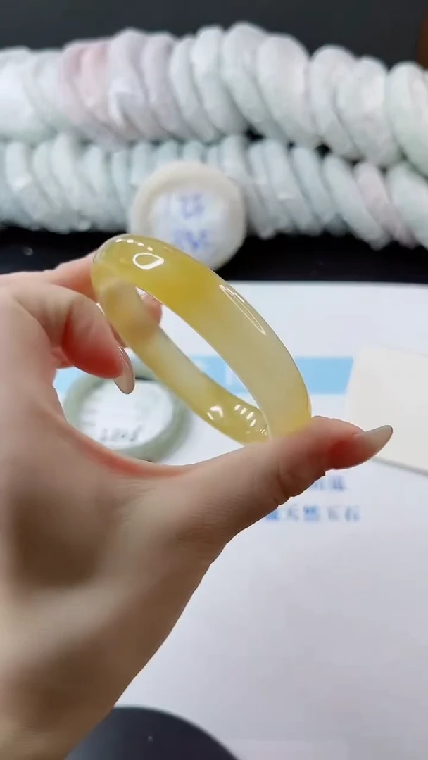 未镶嵌手镯石英质玉多样性发货L107