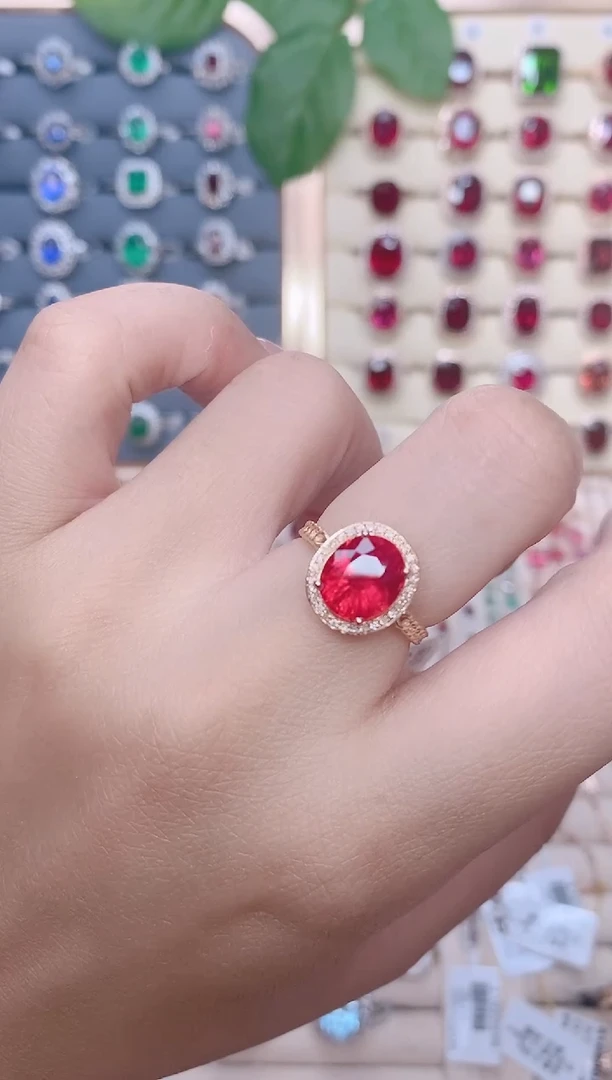 18K金镶嵌碧玺戒指碧玺3.5ct