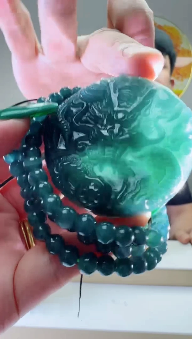 翡翠未镶嵌颈饰多样性随机发其一