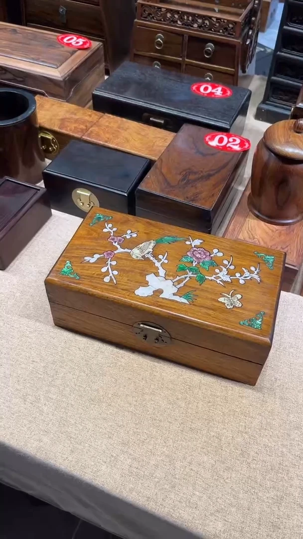 木喜鹊登梅螺钿首饰盒
