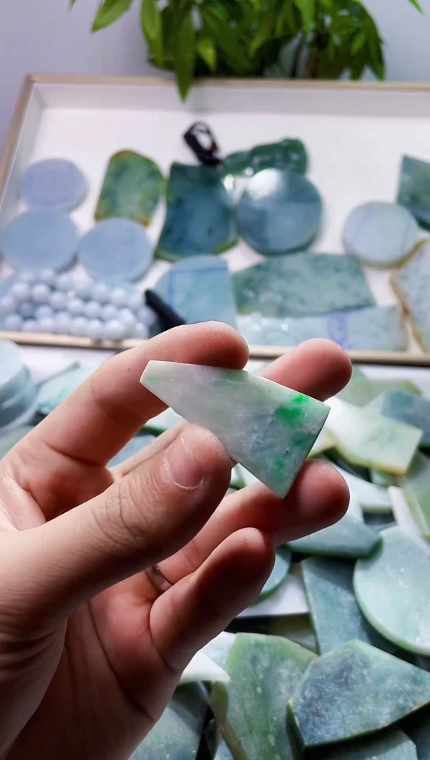 未镶嵌挂件翡翠翡翠588