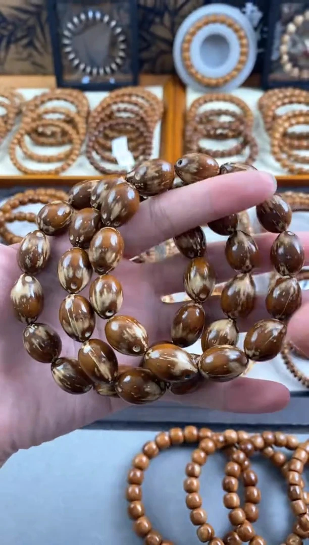 紫金鼠手串1.2花皮紫金枣珠