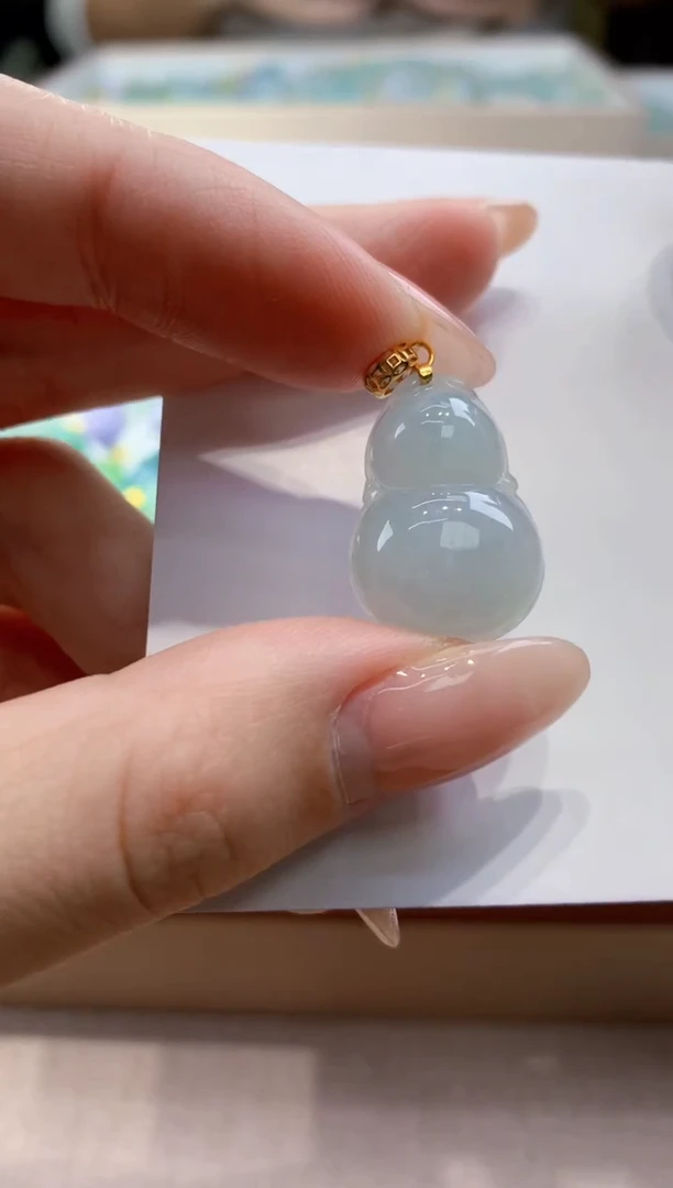 颈饰未镶嵌翡翠天然翡翠挂件