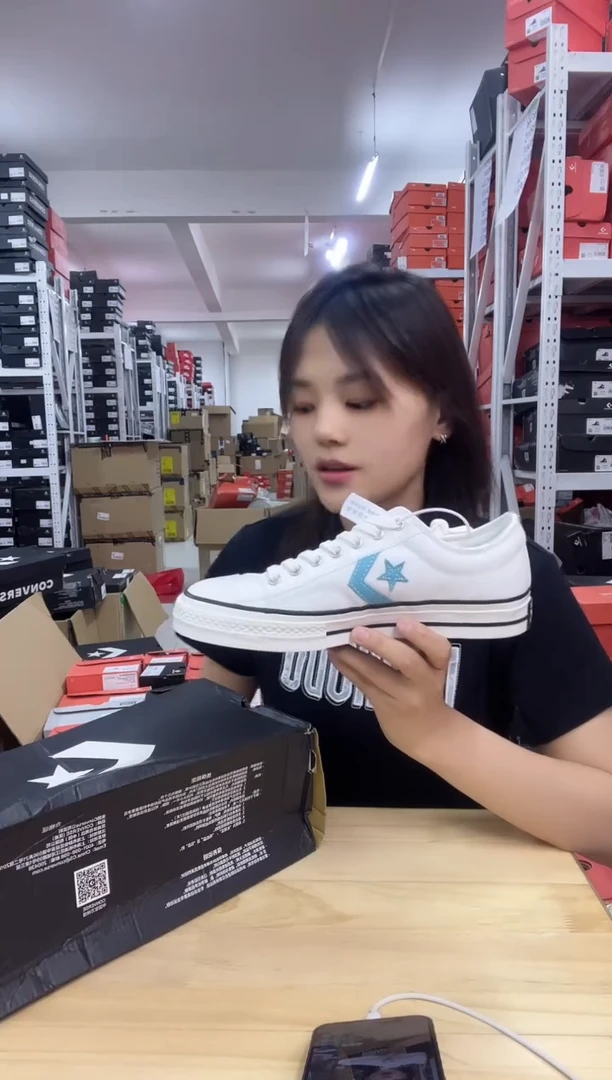 匡威孤品福利微瑕介意勿拍41-A682