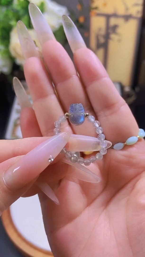 水晶戒指未镶嵌灰月光貔貅