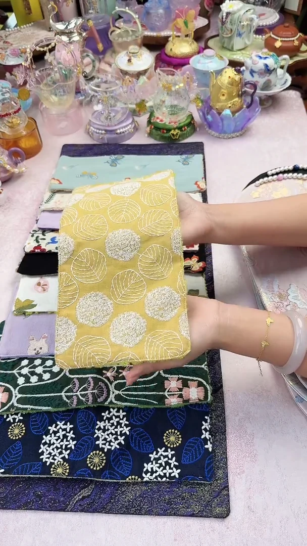 78金黄色叶子吸水茶巾