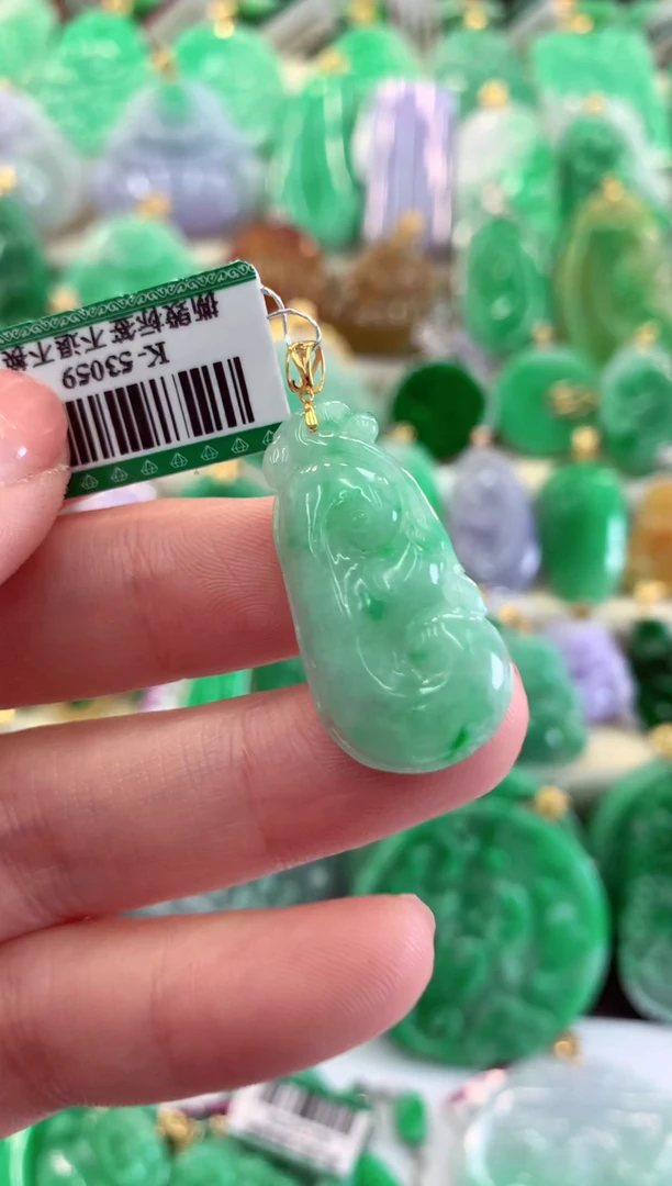【闪购商品】翡翠吊坠(不含链)18K金镶嵌挂件