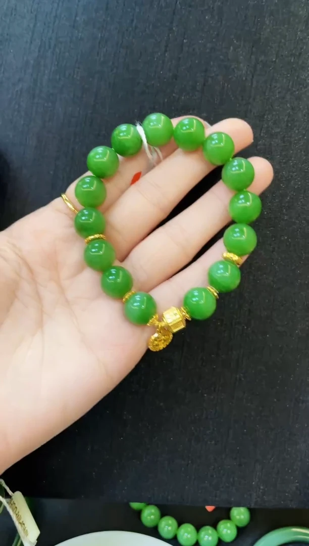 18K金镶嵌手串和田玉多样性发一