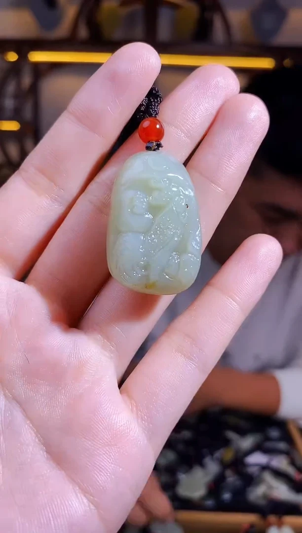 颈饰未镶嵌和田玉1
