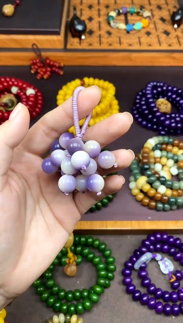 手串白玉菩提渐变紫色挂件