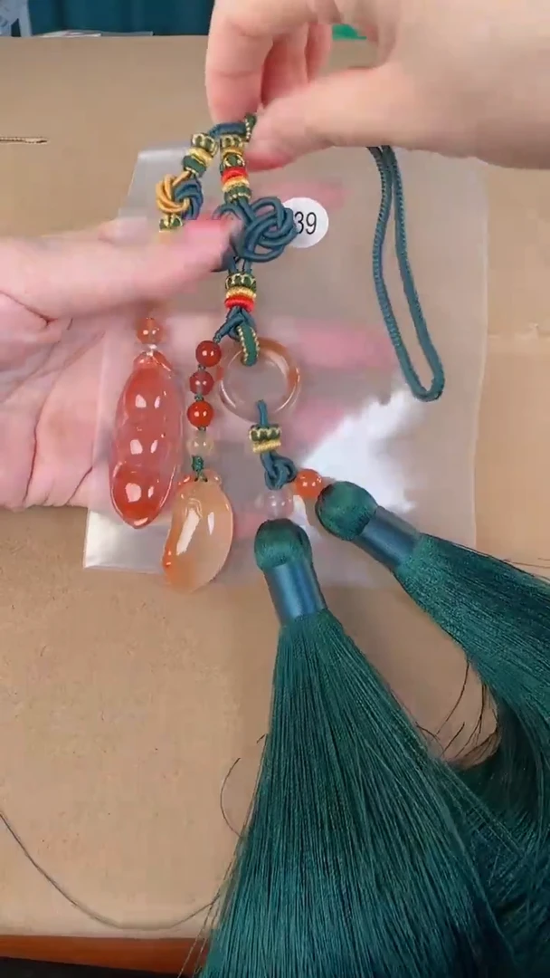 【闪购商品】南红玛瑙车挂未镶嵌原矿无优化无裂