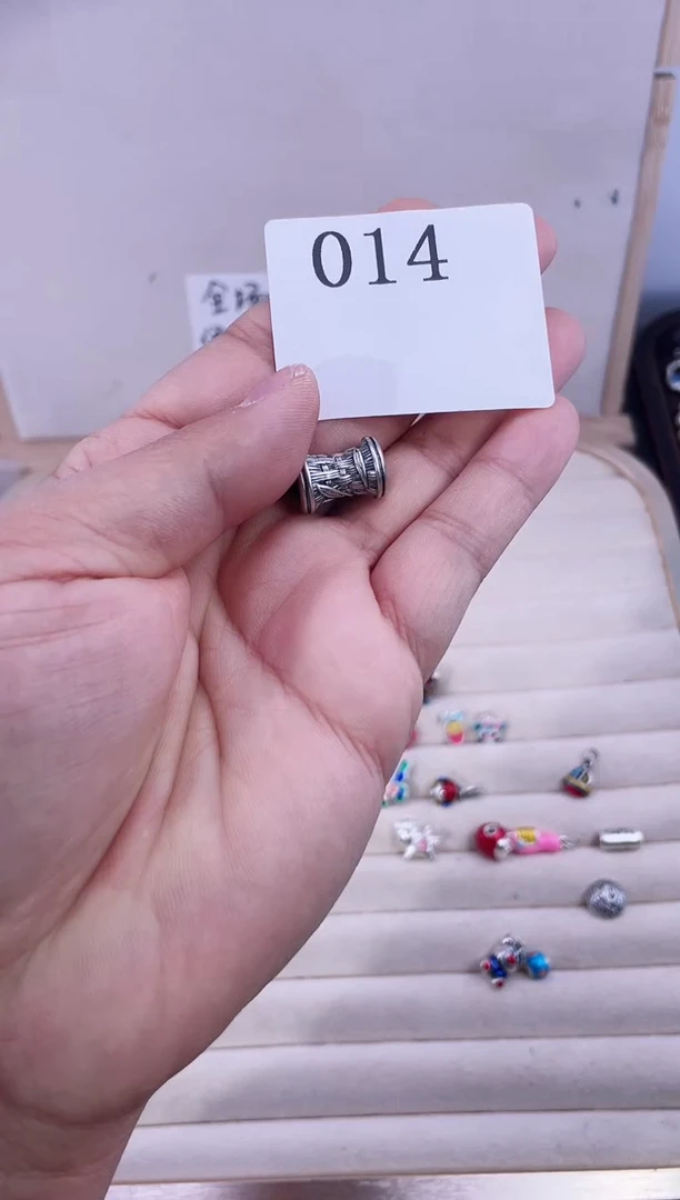 无足银上****7纯银配件014