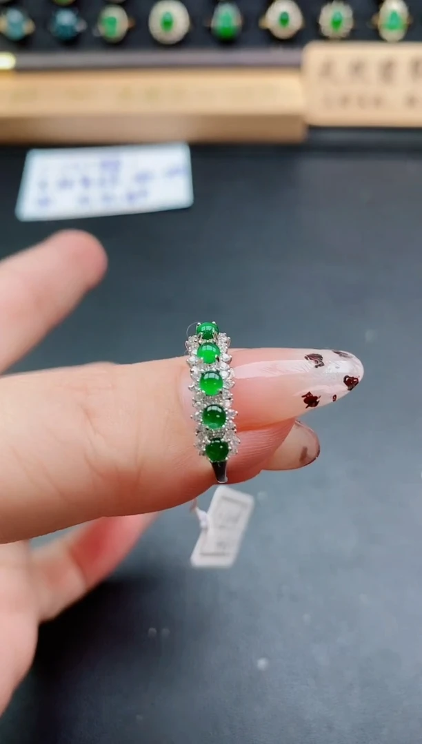 银S925镶嵌戒指翡翠1