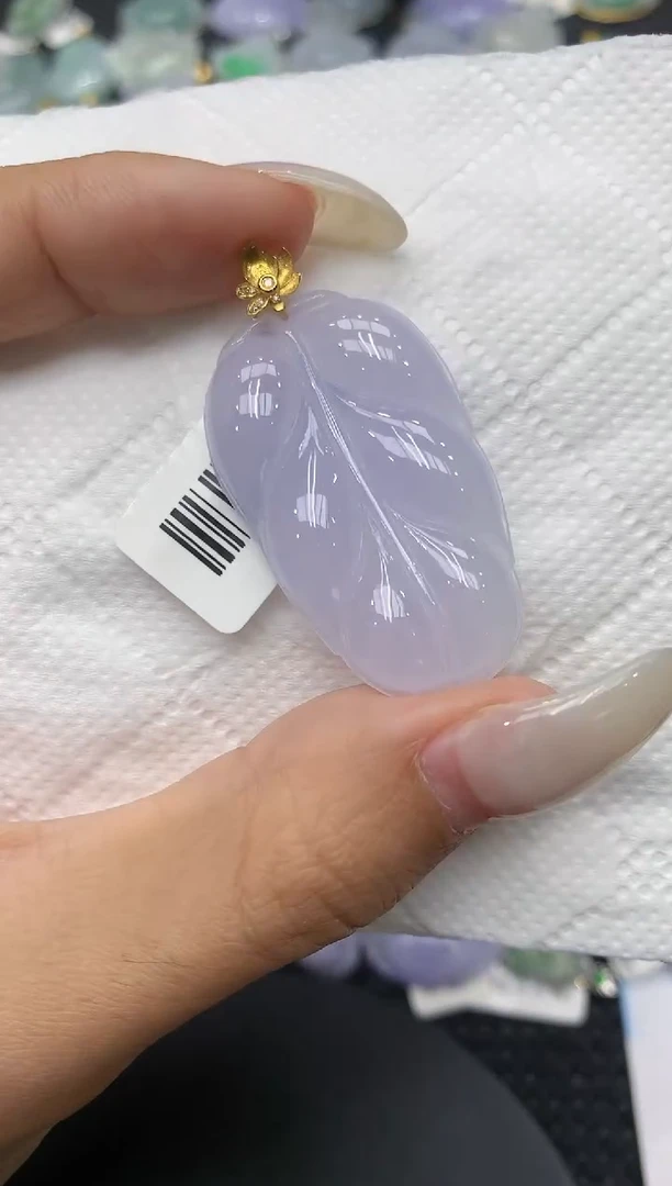 颈饰18K金镶嵌翡翠11111111111