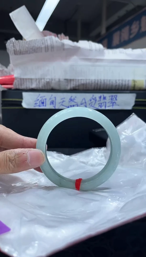 未镶嵌手镯翡翠4