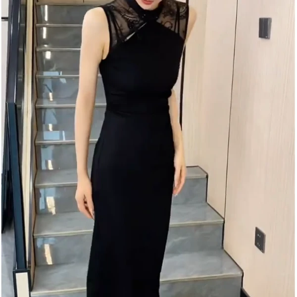 新中式纯色连衣裙清冷修身黑色露背洋气长款设计连衣裙F51301