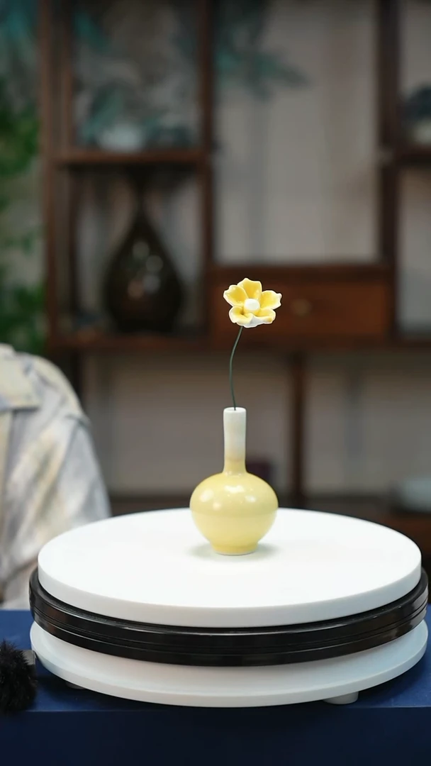 钧瓷 小花瓶 带小花