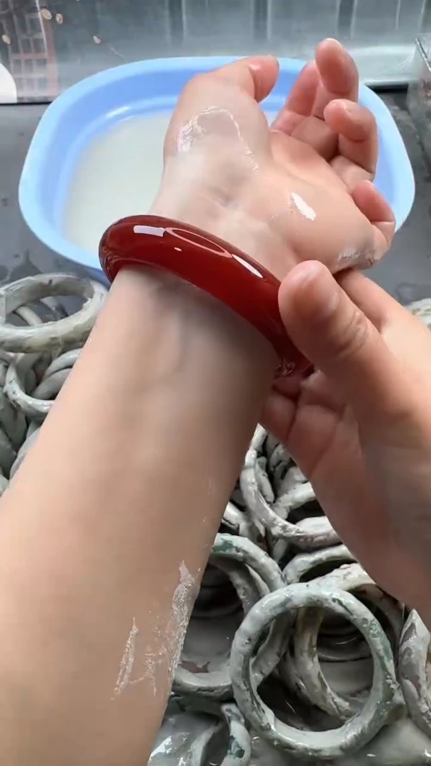 【闪购商品】石英质玉手镯未镶嵌19 6162