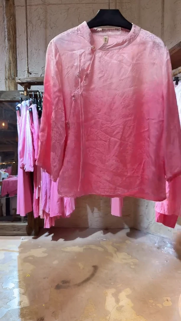 粉染上衣111111111111