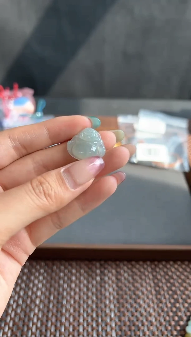 翡翠未镶嵌颈饰180买断