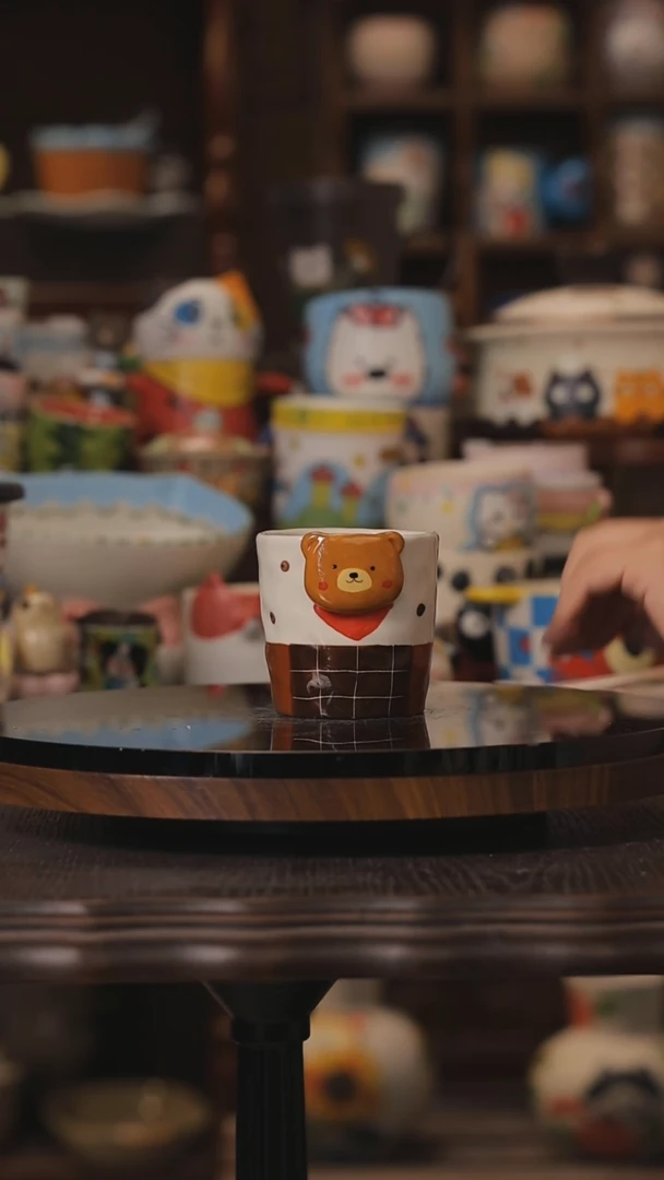 摆件景德镇釉下彩绘设计师款式陶瓷