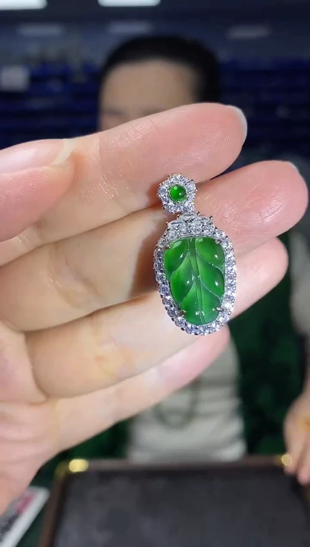 吊坠(不含链)银S925镶嵌翡翠DZ5048