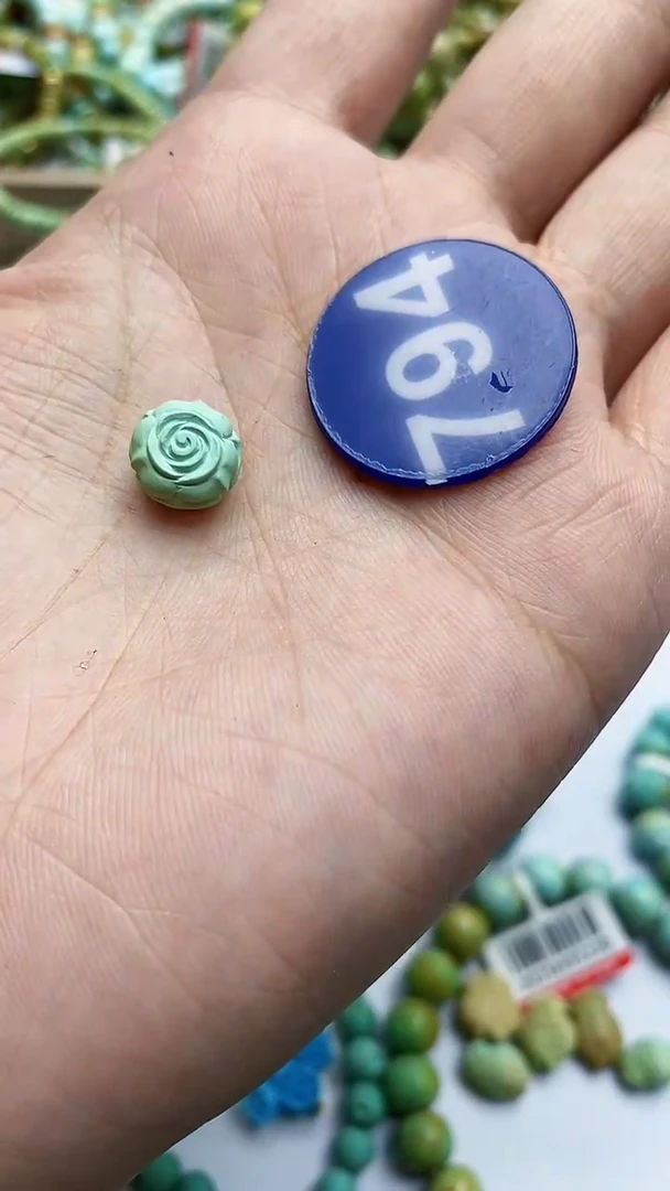 【闪购商品】绿松石雕刻件未镶嵌794